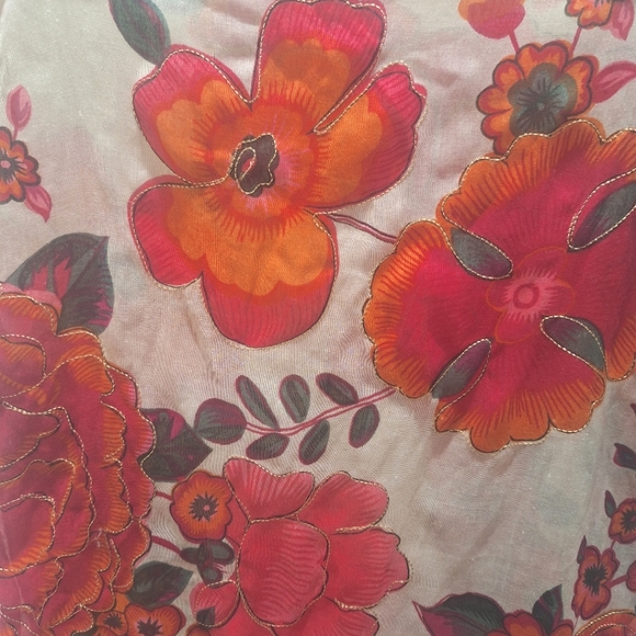 Beautiful Soft Beige/Orange Floral Retangler Scarf. - Picture 1 of 5